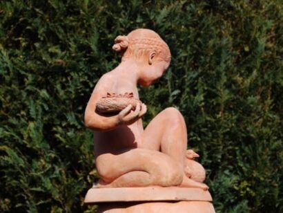 Staty Bambina Con Uccelini frosttålig Italiensk Impruneta terracotta