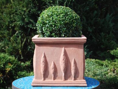 fyrkantig terracottakruka dekorerad cadabra italien utekruka planteringskarl