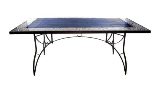 Matbord smidesbord kakelbord utemöbler för medelhavsmiljö