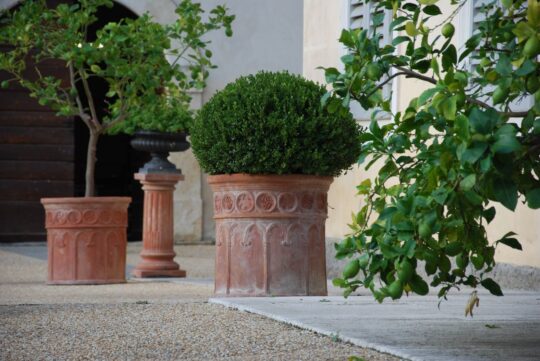 Vaso Korint handgjorda Italienska terrakottakrukor, urnor och vaser