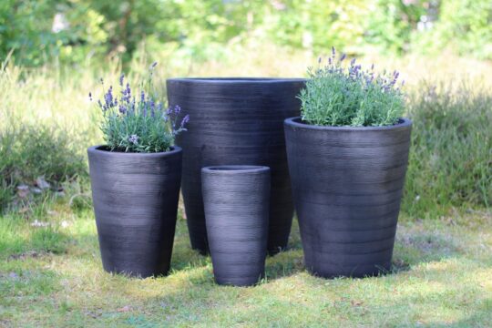 Svart kruka Cono Licorice Scratch frosttåliga